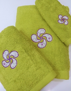JUEGO DE TOALLAS LAUBURU VERDE