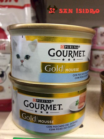 Gourmet gold mousse con pescado de óceano