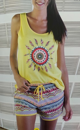 Pijama de chica, de la firma Pettrus